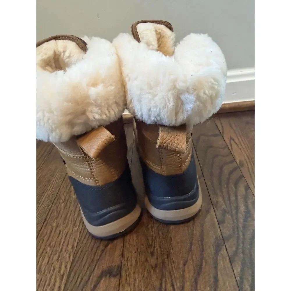 UGG Women's Adirondack III Short Chestnut Leather Wateproof Boots Sz 6 NEW $250